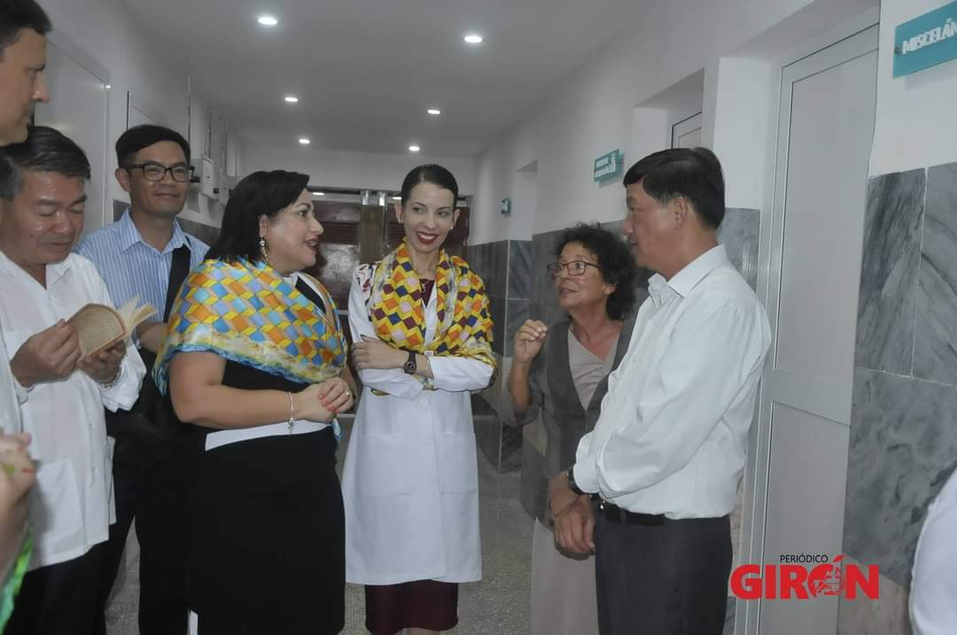Una delegación de la provincia Lam Dong perteneciente a la hermana República Socialista de Vietnam visitó este lunes la provincia con el propósito de estrechar vínculos de cooperación entre ambas ciudades y patentizar los lazos de amistad entre 🇻🇳 y 🇨🇺
#MatancerosEnVictoria