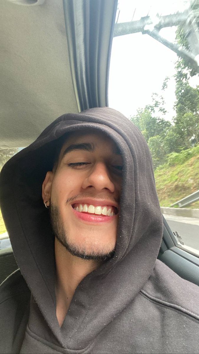 rogaaa___'s tweet image. Hablemos de sonrisas bonitas 😋