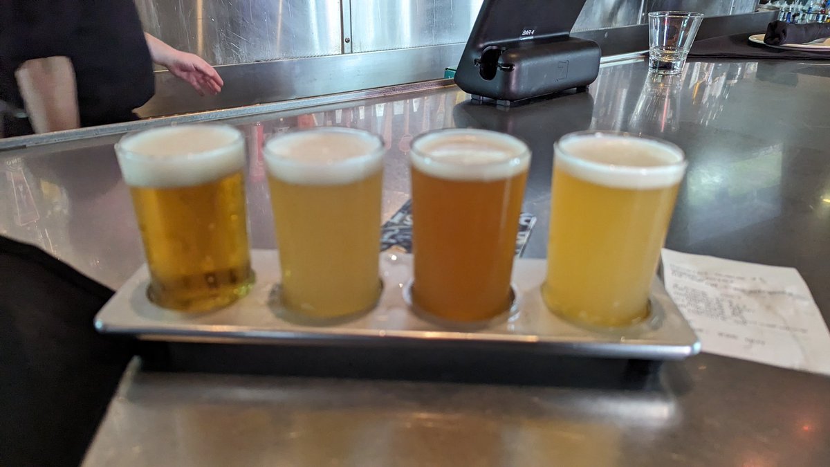 dvdstelt's tweet image. Just arrived at Hilton President after 17 hours of travel. Now at Yard House around the corner for a beer. #kcdc