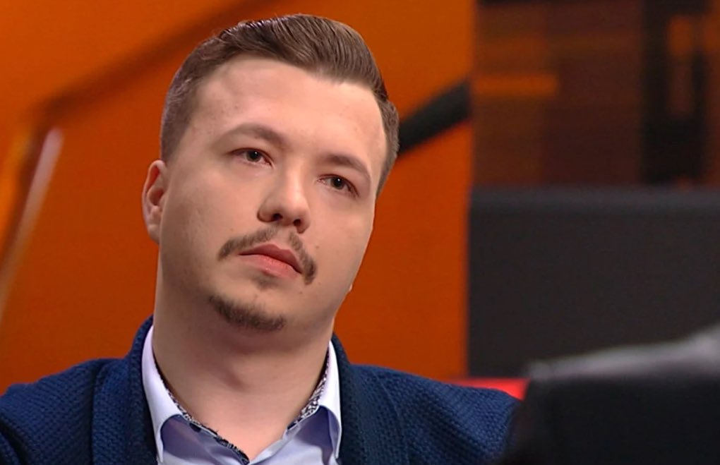 nexta_tv's tweet photo. Roman #Protasevich may be banned from leaving #Belarus

The court is considering the introduction of preventive supervision in the form of a ban on leaving the country for him, the initiative Dissidentby reports. https://t.co/mJPYhT0nF4