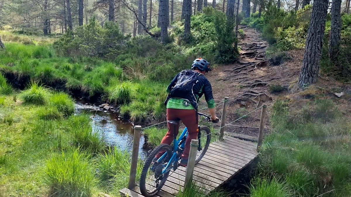 Join me for a free ride with Craic Events this Saturday between Carrbridge and Aviemore: jumps, trail, singletrack or all 3: your choice🙂 craicevents.com/cairgorms-cycl… #mtb #cycling #cairngorms #SustainableLiving
