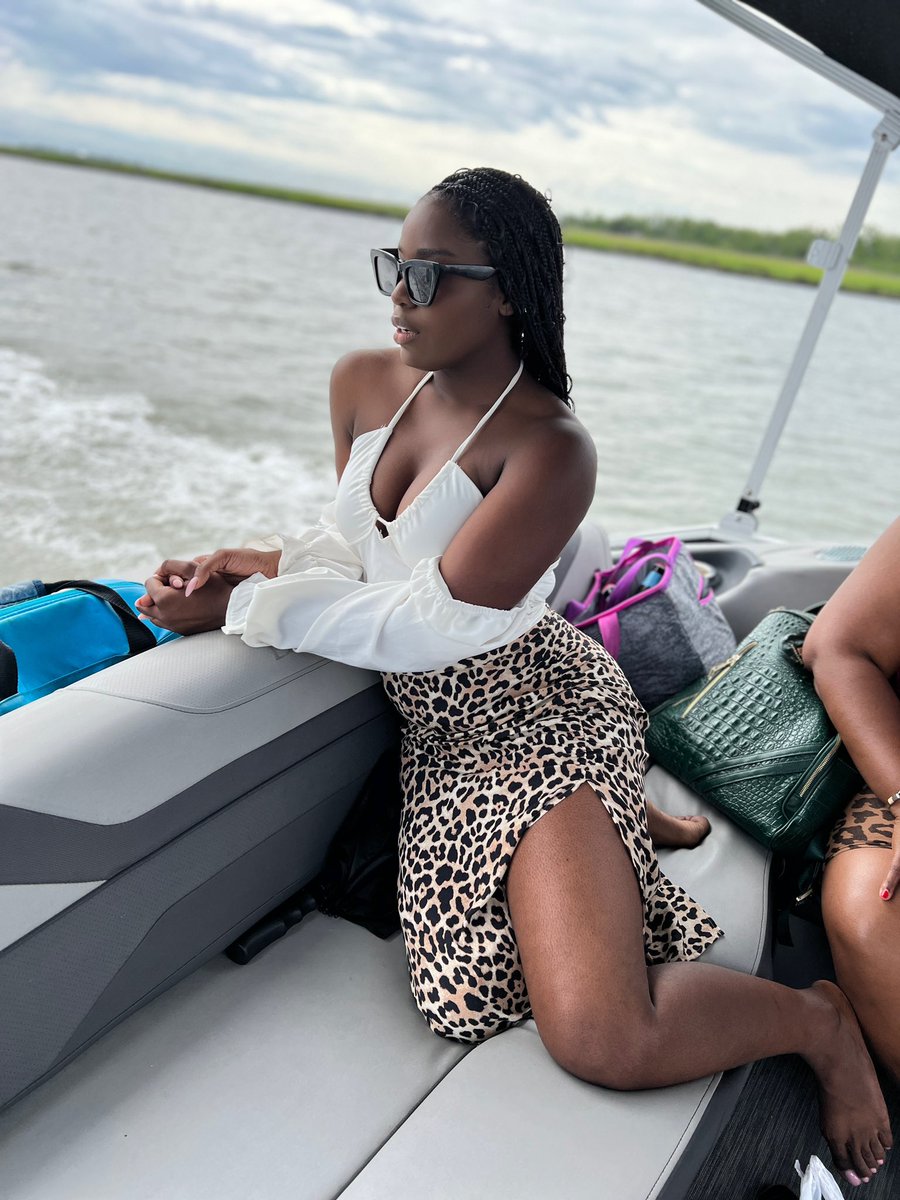 briatheengineer's tweet image. Summa ‘23 

#Juneteenth2023 ❤️🖤💚