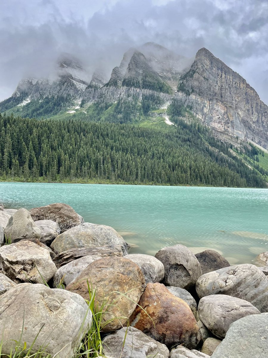 The changing June weather in Canada ☀️❄️🌦️✨Having an amazing time travelling from Vancouver to Banff 🏔️🫎🐻🚂🇨🇦 #Canada #Vancouver #banff #lakelouise #kamloops #jasper