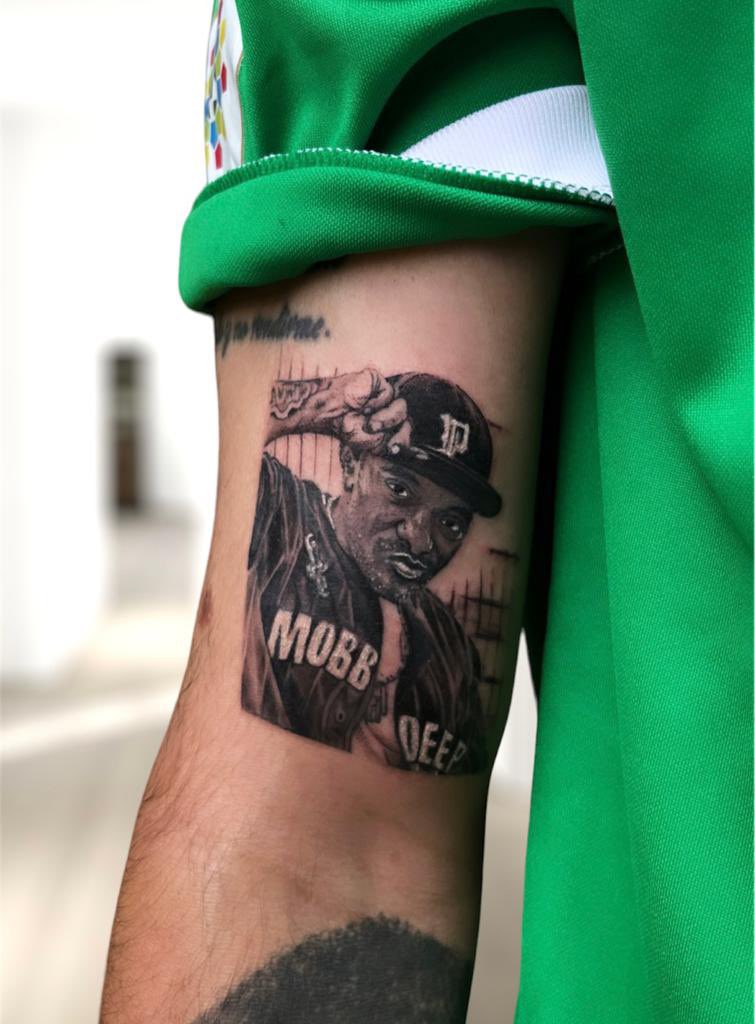 JuanGuipfs's tweet photo. @PRODIGYMOBBDEEP 2/11/1974 🙏🏽 20/06/2017 🕯️
@mobbdeephavoc @MobbDeep #MobbDeep #ForeverP #ProdigyOfMobbDeep #Tattoo https://t.co/KCW9EKoQn4