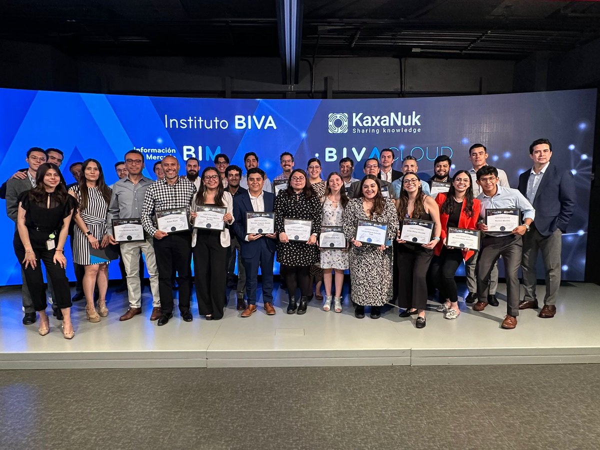 BIVAMX's tweet photo. Felicitamos a los nuevos graduados del «Programa de Pynthon in Finance from Zero to Hero» #WorkShop1, desarrollado en conjunto con #Kaxanuk y el #InstitutoBIVA.

🎉¡Enhorabuena! 🎓 https://t.co/psD4O6uHZ9