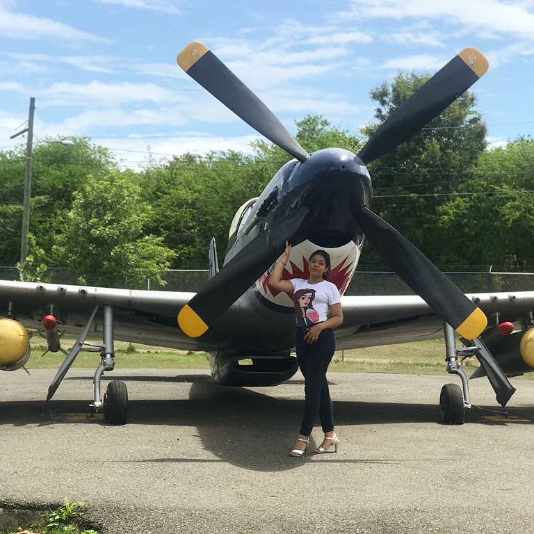 RAILAPERLA's tweet photo. Me encantó visitar la base de la fuerza aérea 🥰 https://t.co/tQ6TM9MGCE