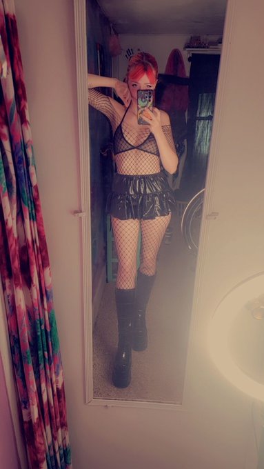 #Fishnets kinda night ⚡🦇⚡ https://t.co/sOWCvVAhaQ<a href="/tag/fishnets"class="tags">#Fishnets</a>