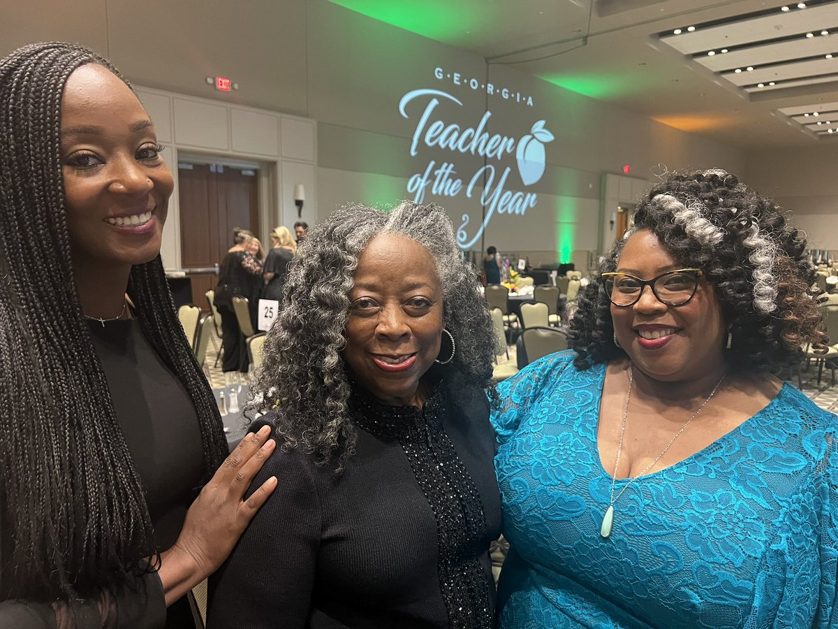 Candice R. Henry tweet media