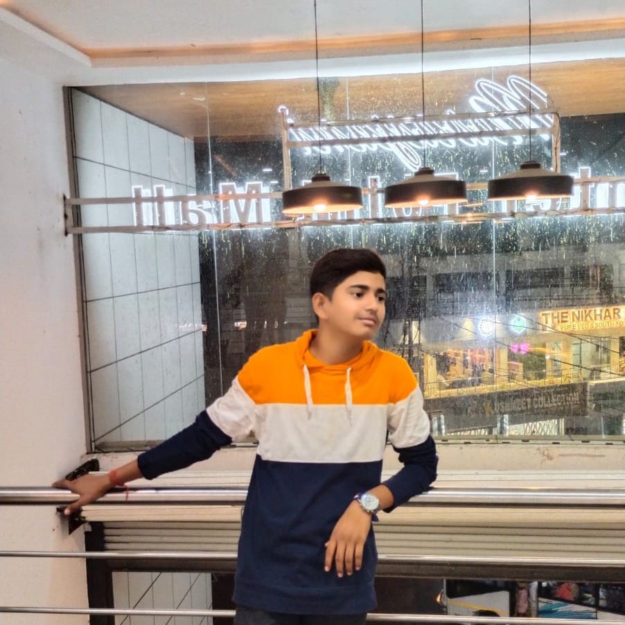 Shitanshu9693's tweet photo. #NewProfilePic https://t.co/Iv0X8vLXad