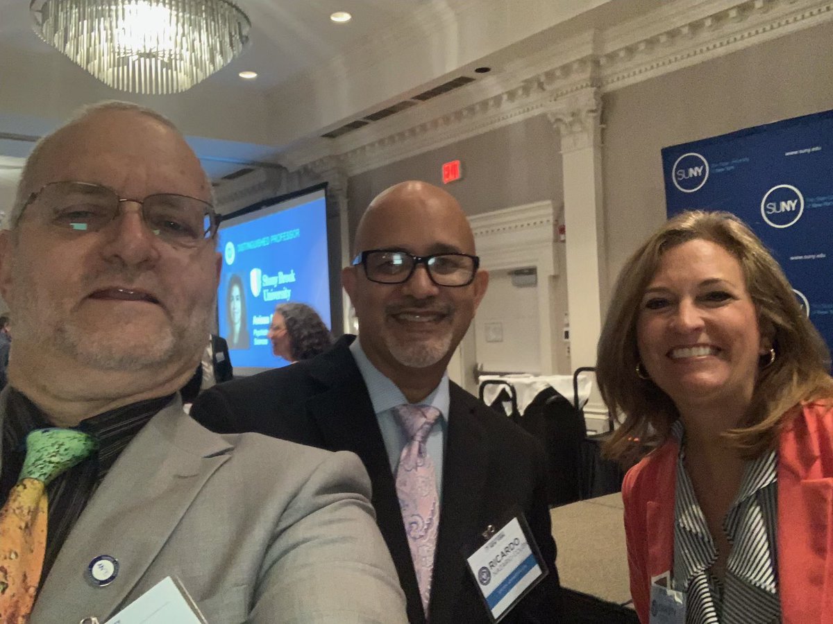 SUNY Distinguished Faculty Awards!
Congratulations to all!
Eric Zizza, Cayuga CC
James Hewlett, Finger Lakes CC
Patricia Maloney-Titland, Rockland  CC
George Searles, Mohawk Valley CC
Robert Castello, Nassau CC