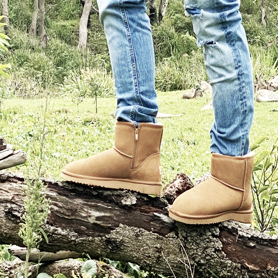 WARATAH UGG Unisex Chestnut Ankle Zip Ugg Boot

#waratahugg #southcoastnsw #sheepskin #moruya #australian #ontrend #ugg #uggs #uggboots #zipuggboots #miniuggboots #ankleuggboots #zipboots #chestnut #footwear #womensboots #mensboots #kidsboots #boots #waterresistant #chestnutboots