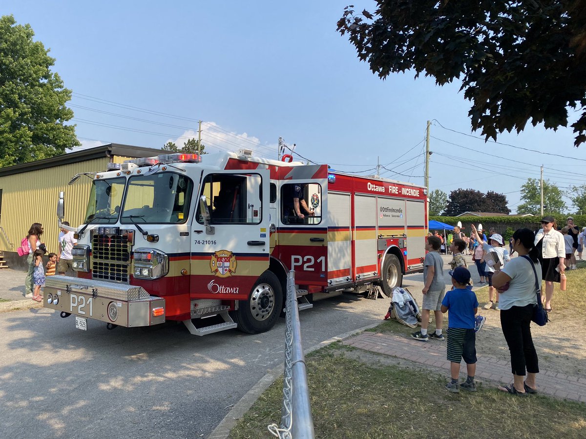 haller1015's tweet photo. Another successful @OLVictoryOCSB year end social; with a special thanks to @OttFire for providing the kids with some big excitement!! We are so incredibly proud to be apart of such a wonderful school community! #proud2beOLV 🚨💙 https://t.co/GQMlejsfNQ