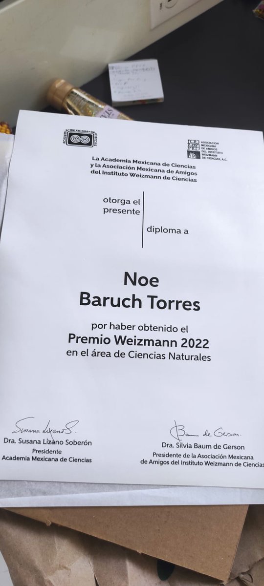 Diploma to the best doctoral thesis in  natural sciences by the Mexican academy of science and the Weizmann Institute Friends. 
<a href="/amciencias/">Academia Mexicana de Ciencias</a> 
<a href="/uga_langebio/">Unidad de Genómica Avanzada del Cinvestav</a> <a href="/CinvestavIra/">Cinvestav Irapuato</a>