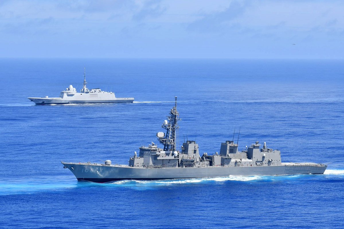 6月14日～19日、#IPD23護衛艦「さみだれ」は、@US7thFlt米海軍空母R.レーガン、米海軍巡洋艦ロバート・スモールズ及び @MarineNationale 仏海軍FFロレーヌとともに、南シナ海において日米仏共同訓練（ノーブル・バッファロー）を実施し、部隊の戦術量及び参加国海軍との連携の強化を図りました。#FOIP