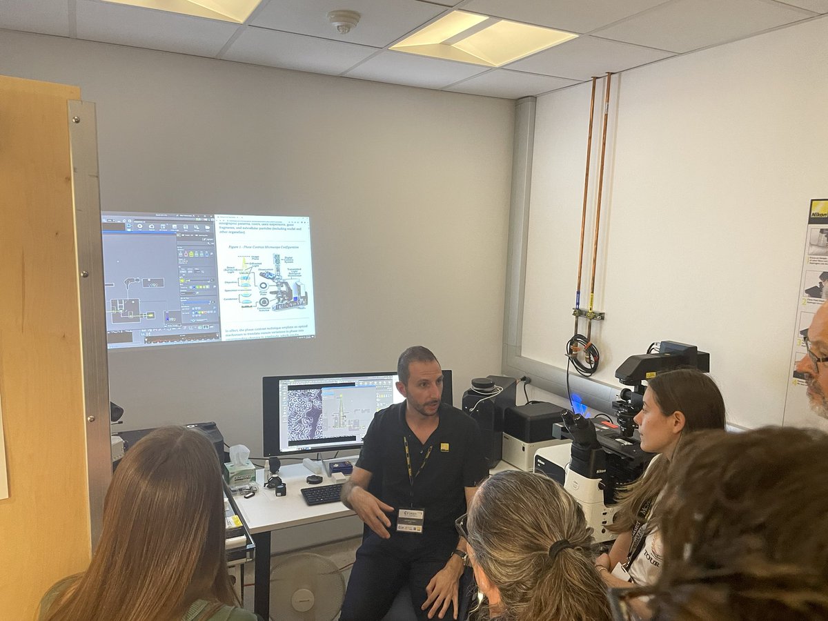 CalmMcmaster's tweet photo. More awesome practical sessions happening this afternoon as part of #C2Learn on high throughput imaging with widefield and contrast enhancing techniques, including polarization, DIC, phase contrast, dark field. #SummerSchool #Microscopy @NikonCanada @Babim002 @steeler @jmarpino https://t.co/UBbfySLwHo