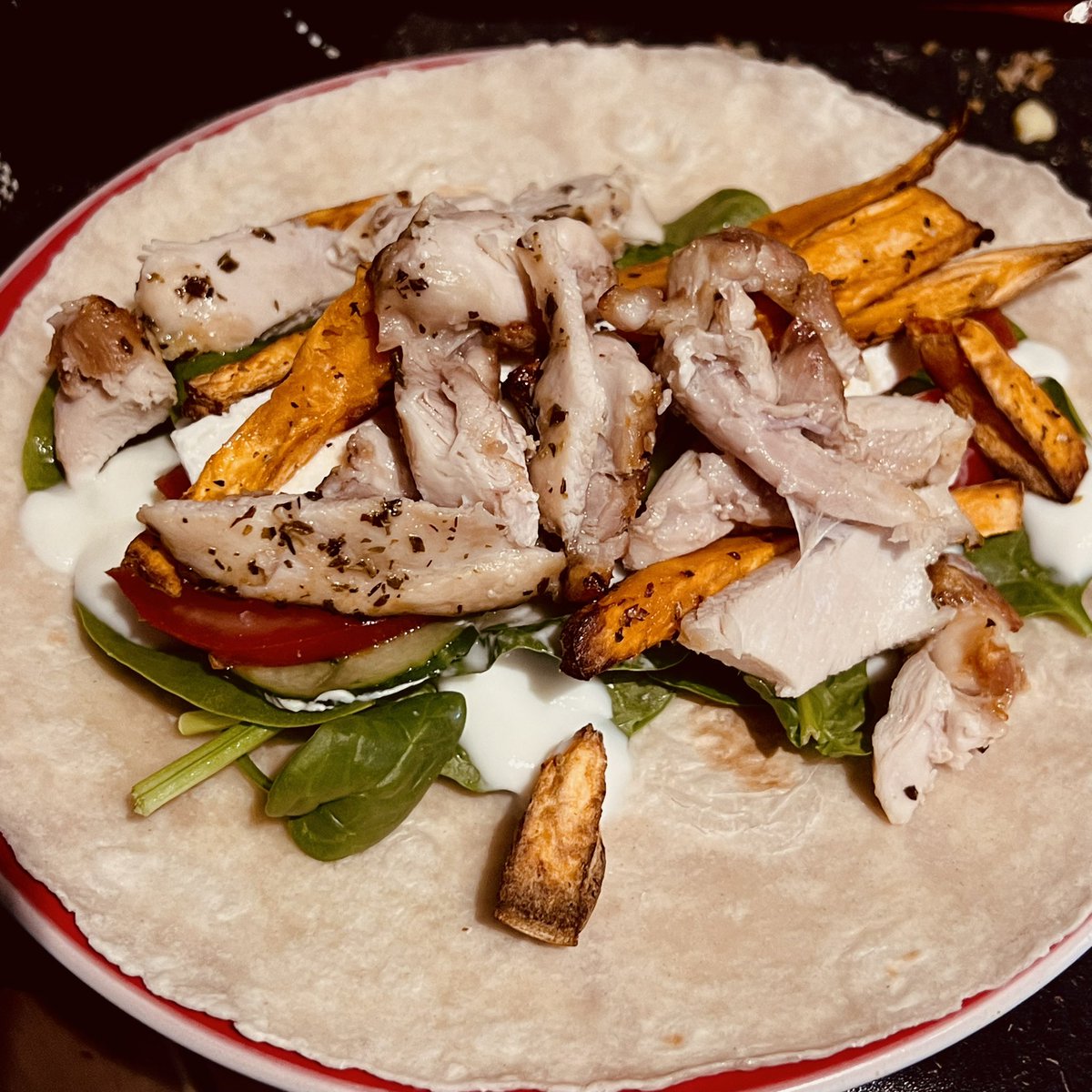 alilouherts's tweet photo. This is my favourite dinner at the moment - my version of chicken gyros with sweet potato fries and tzatziki @SlimmingWorld #foodoptimising #slimmingworld #SWMagazineMakes #slimmingworlduk https://t.co/yUu6NspjSn
