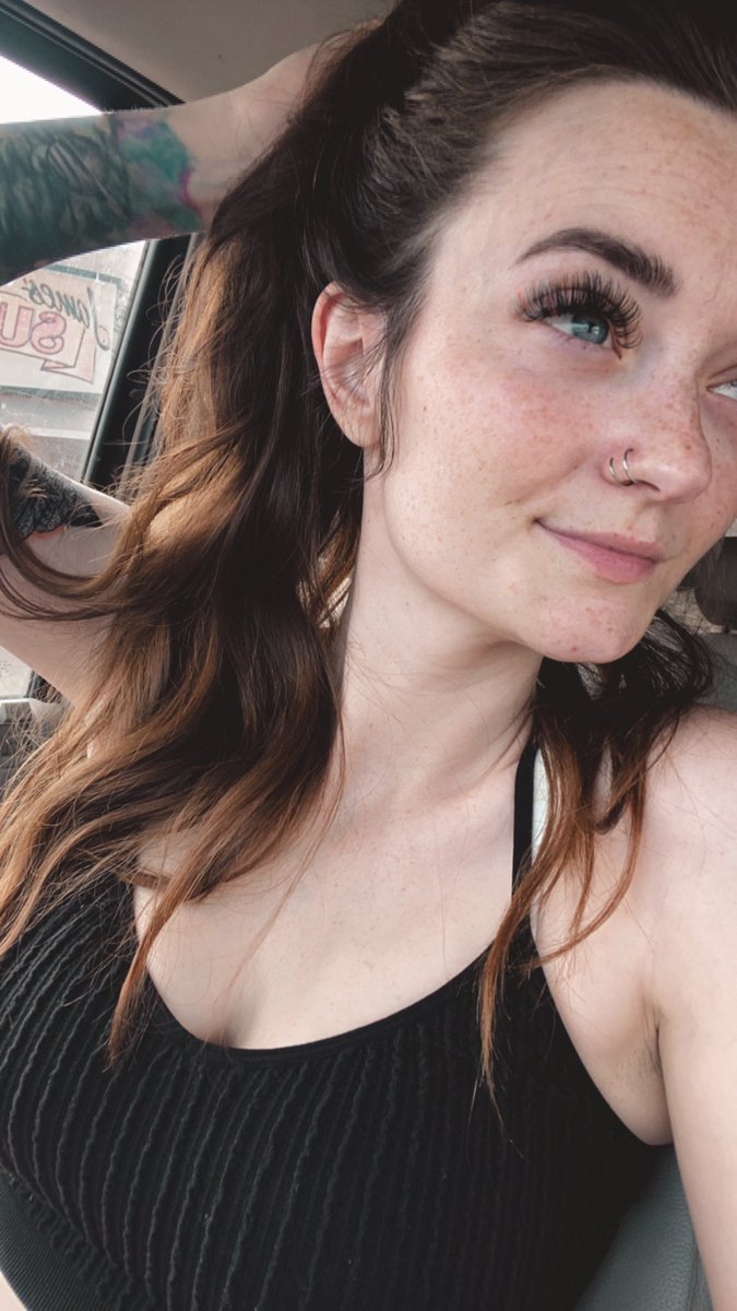 freckles poppin on that 5head 🔥