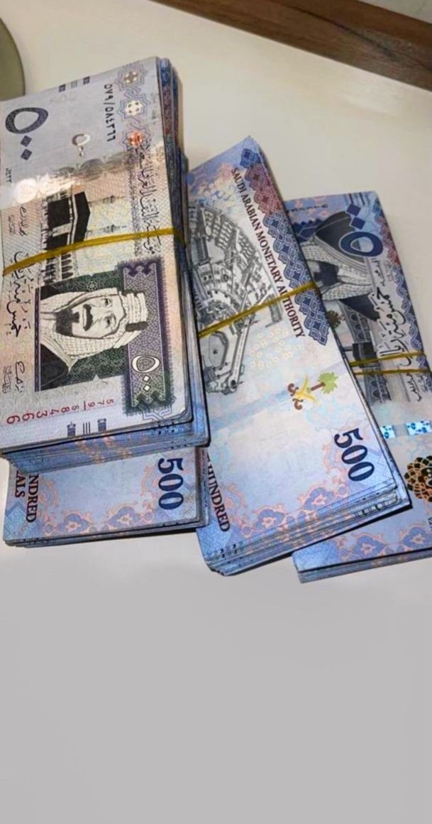 مسابقه #عيد_الاضحى 30,000 ثلاثون الف ريال 💸💰
لـ 6 ستة فائزين 🔥🔥🔥🔥🔥🔥

الأول  : 5,000 ريال
الثاني : 5,000 ريال
الثالث : 5,000 ريال
الرابع  : 5,000 ريال
الخامس : 5,000 ريال
السادس : 5,000 ريال
الشروط :
ريتويت للتغريده
متابعة 
السحب موّثق من الريتويت والمتابعة🛎️
#الاستديو40