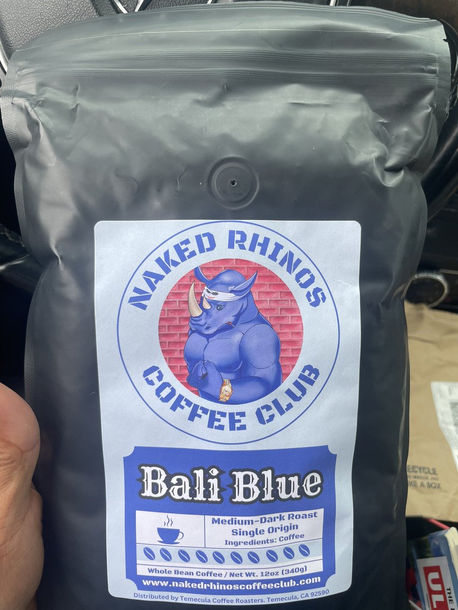 Making some solid connections in the @RespectedRhinos network. @AmericaBFree Coffee just arrived. Can’t wait to taste and pop on the shelf😎👌🦏
