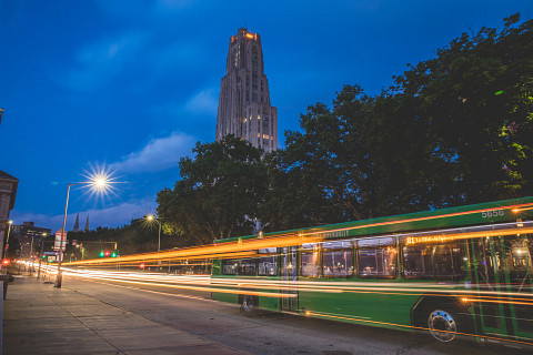 UPITT_ELI's tweet photo. Pittsburgh is among the "Top 10 Places in the US to Live Without a Car," according to https://t.co/wa28WXKH7G! Plus, Pitt students get free public transportation &amp; free 30-min. bike rentals.#StudyEnglish #LearnEnglish #StudyInTheUSA #StudyWithUs #pittsburghregionaltransit #pogoh https://t.co/IVpQs5ALj3