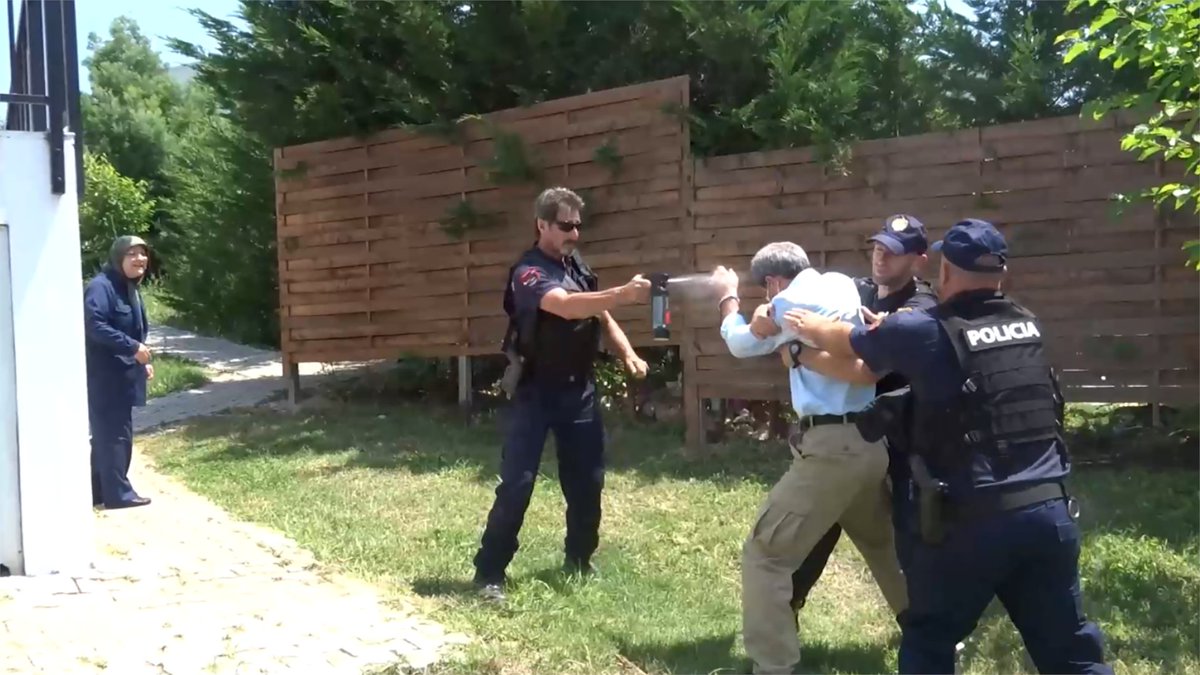 ShMadadzadeh's tweet photo. To be recorded in history: The crime of Albanian police! Today 20 Jun 2023  #Albania
@AlbanianDiplo

@AlMissionUN
٫
@ediramaal
@Refugees
@UNHumanRights

#AshrafAttack #No2Appeasement #اشرف۳ https://t.co/aUHNXuuCj7