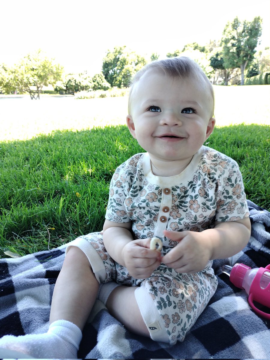 Just_CallmeCat's tweet photo. Dr appt, target, &amp; a lil picnic at the park ❤️ https://t.co/AnrtsXENDC