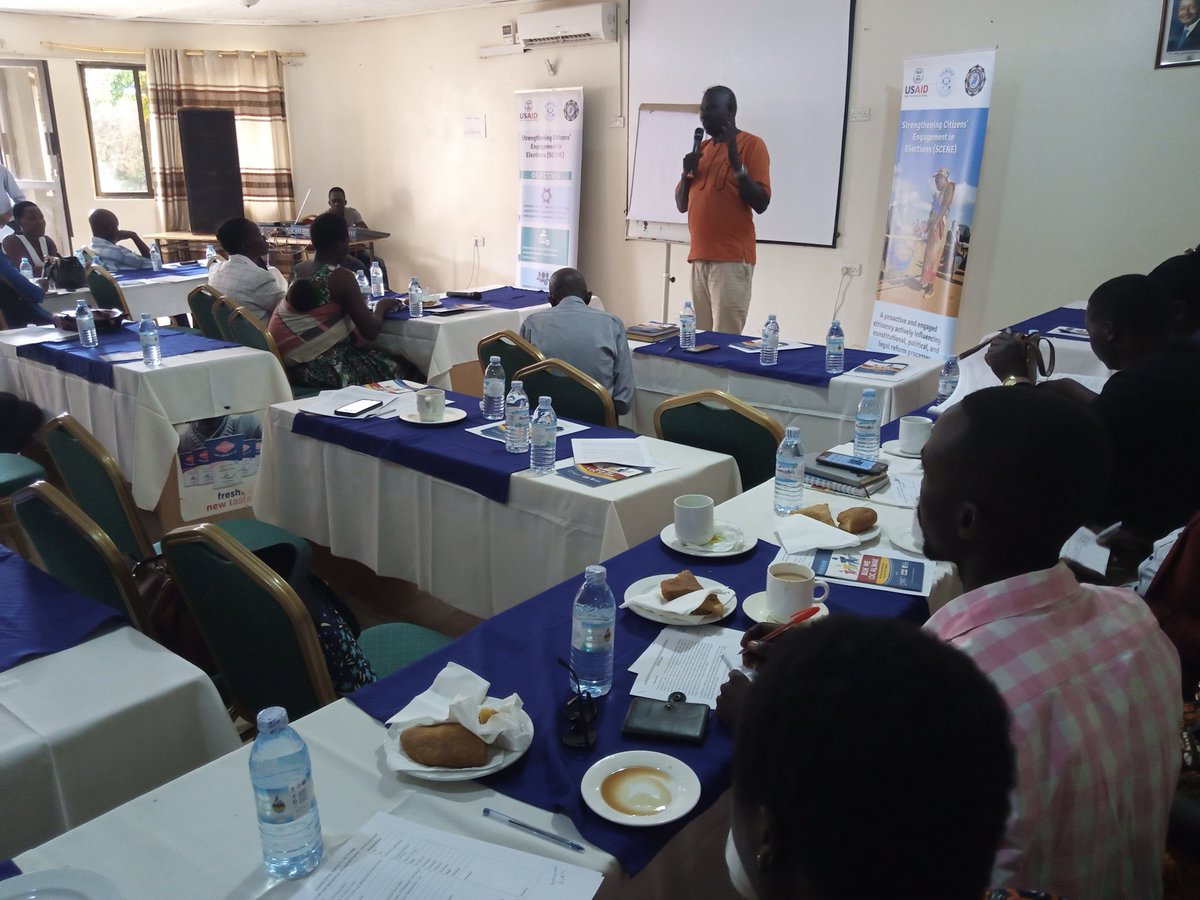 lacsonug's tweet photo. Today we held a Regional stakehokders' consultation on political and constitutional reforms in @liracity with support from @USAIDUganda through @ngoforum https://t.co/zHDbOVaTHL