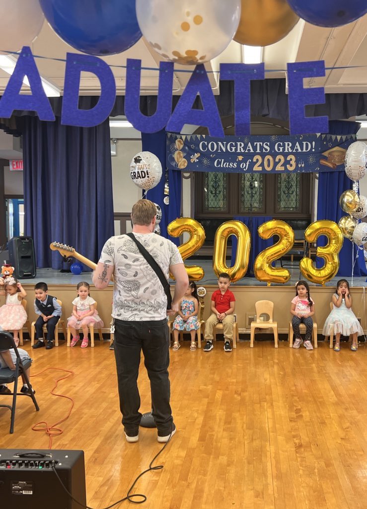 Had an amazing day celebrating the achievements of our 3K and PreK Graduates! The celebration continues tomorrow with the @ps84q kindergarten #ClassOf2023! #SteinwaySWAG #Team84 🔵🟡🎓
