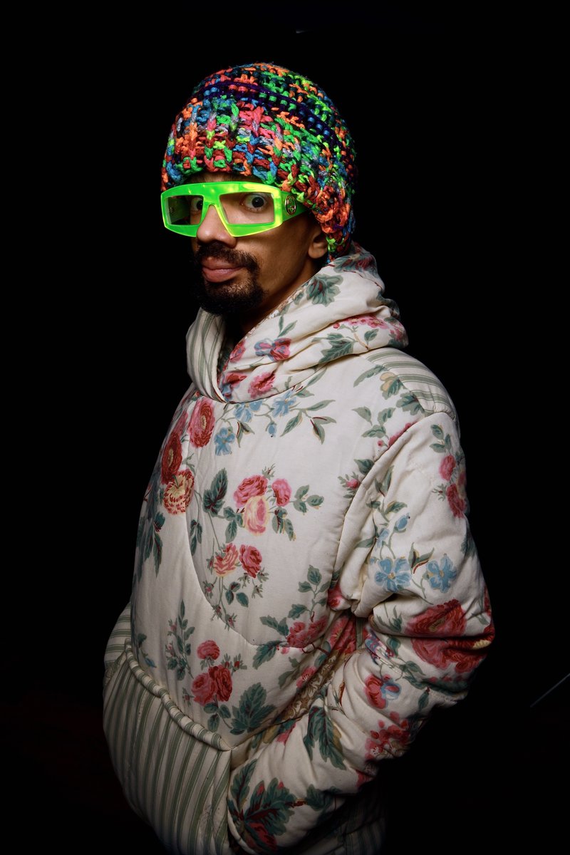 Aggie_Theatre's tweet photo. Known for his otherworldly live show, @MonoNeon has collaborated with artists such as Mavis Staples, George Clinton, Pete Rock, Ne-Yo, Mac Miller and more!

Come groove with MonoNeon w/ #LucidBlues and #HandTurkey at the @Aggie_Theatre on June 28th.

Tix: https://t.co/MmTS0WFCZD https://t.co/zb5ftTtSO9