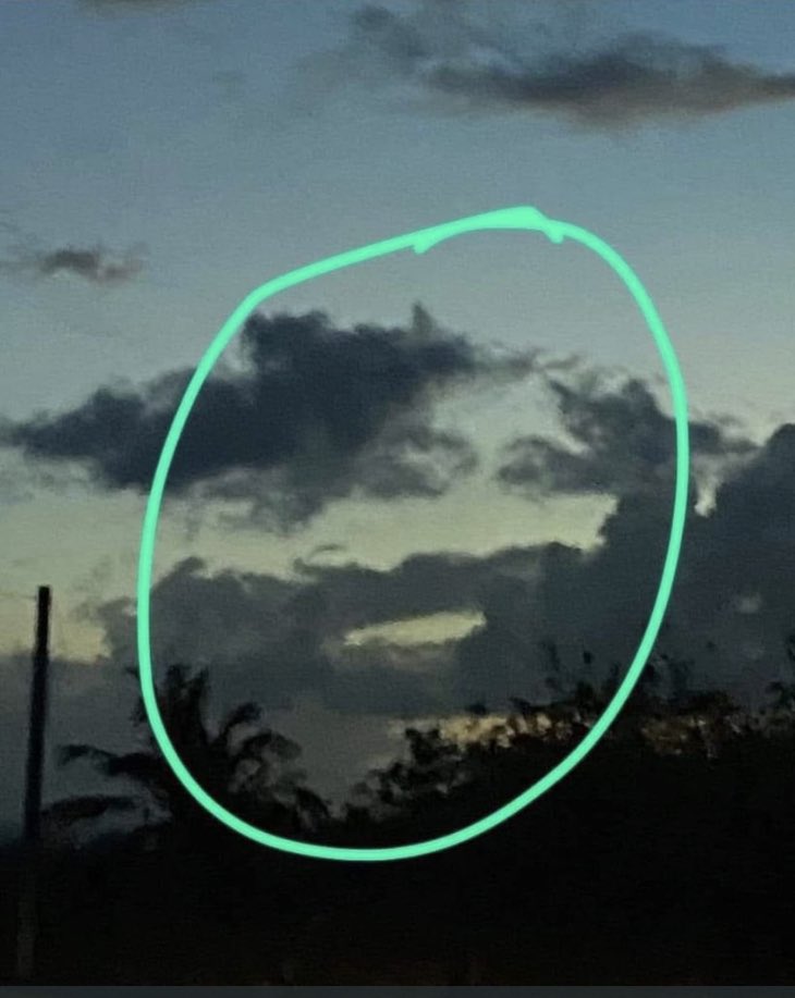 IanFisher320's tweet photo. @GetMyGoShow 
Is it me or do the clouds look like Billi? https://t.co/uKDU3IX2yI
