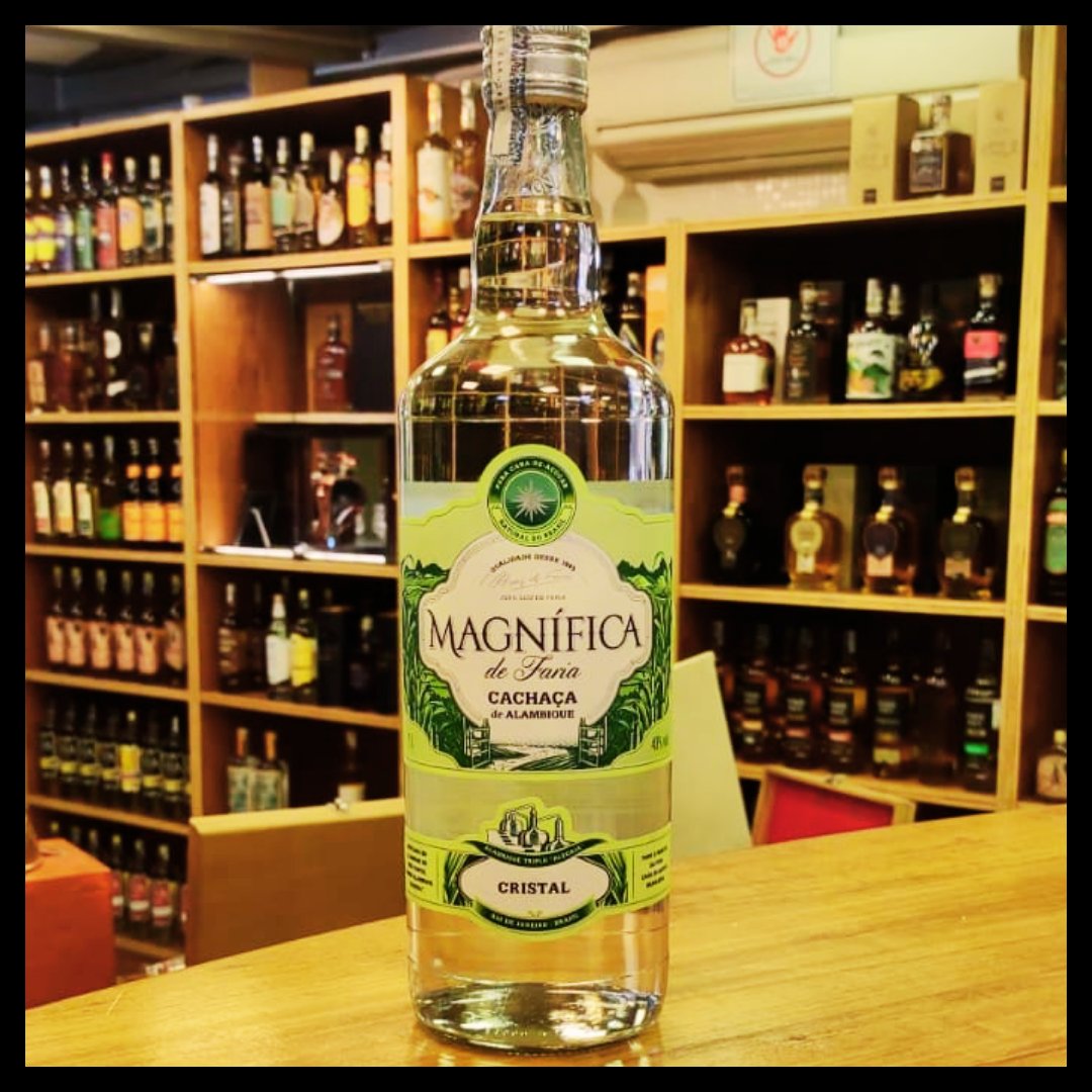 cachacariasp's tweet photo. 🏆Cachaça Magnífica Cristal

Uma cachaça de espetacular custo-benefício, branquinha, produzida em Vassouras/RJ e com rótulo totalmente renovado.

#cachaçariasp #cachaçaria #cachaçabranca #caipirinha #brazillianspirits #sugarcanespirits #rotulo https://t.co/MynOUt6nhO