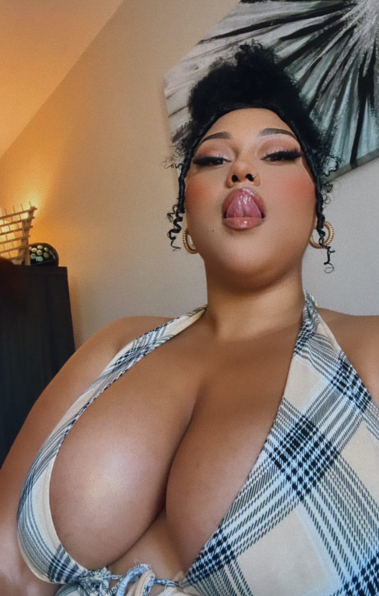 Chaantellie's tweet photo. You looked thirsty 😌 https://t.co/5uqwSoZads