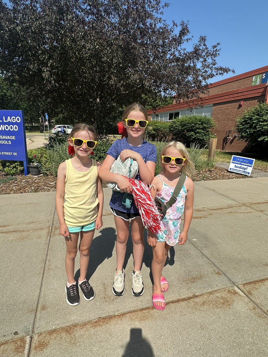 mschultzPLS's tweet photo. Thanks for the new shades @PLSASCommEd - excited for all the fun activities this summer! https://t.co/6bFdhYRFHi