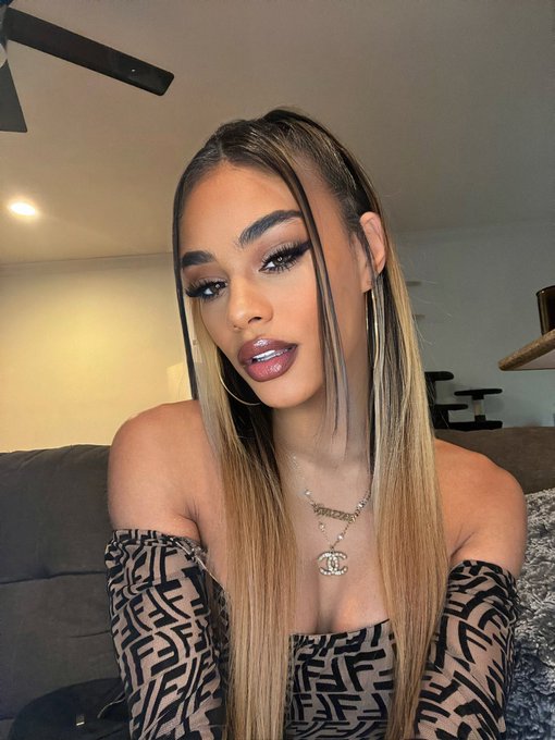 Here&rsquo;s a reminder 🖤   @MotleyModels https://t.co/IevY1DP1qy<a class="tags" target="_blank" title="On Twitter" href="/?out=eyJ0eXAiOiJKV1QiLCJhbGciOiJIUzUxMiJ9.eyJpYXQiOjE3MjE0NDMzNzksImlzcyI6InR3cG9ybnN0YXJzLmNvbSIsIm5iZiI6MTcyMTQ0MzM3OSwiZXhwIjoxNzUyOTc5Mzc5LCJyZWRpcmVjdF91cmwiOiJodHRwczovL3R3aXR0ZXIuY29tL01vdGxleU1vZGVscyJ9.DvVPeMfXdLzYnnsRC0QLgJm4QcSU0QkFNVyndIVeFXWcrQilrp3e-yGHCYItu9dbDvpJeAko-K3Z9boBDGS-kA">@MotleyModels</a>