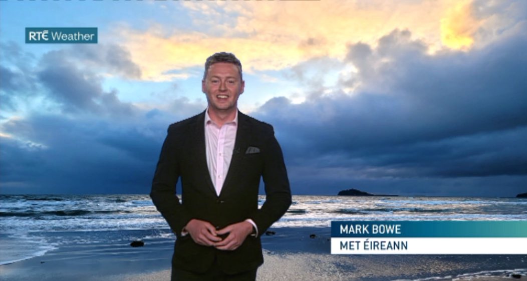 Back on the telly tonight after a month off it. 

Good to be back at the coal face with some thunderstorm weather to tackle too…

#meteireann #rteweather #irishweather