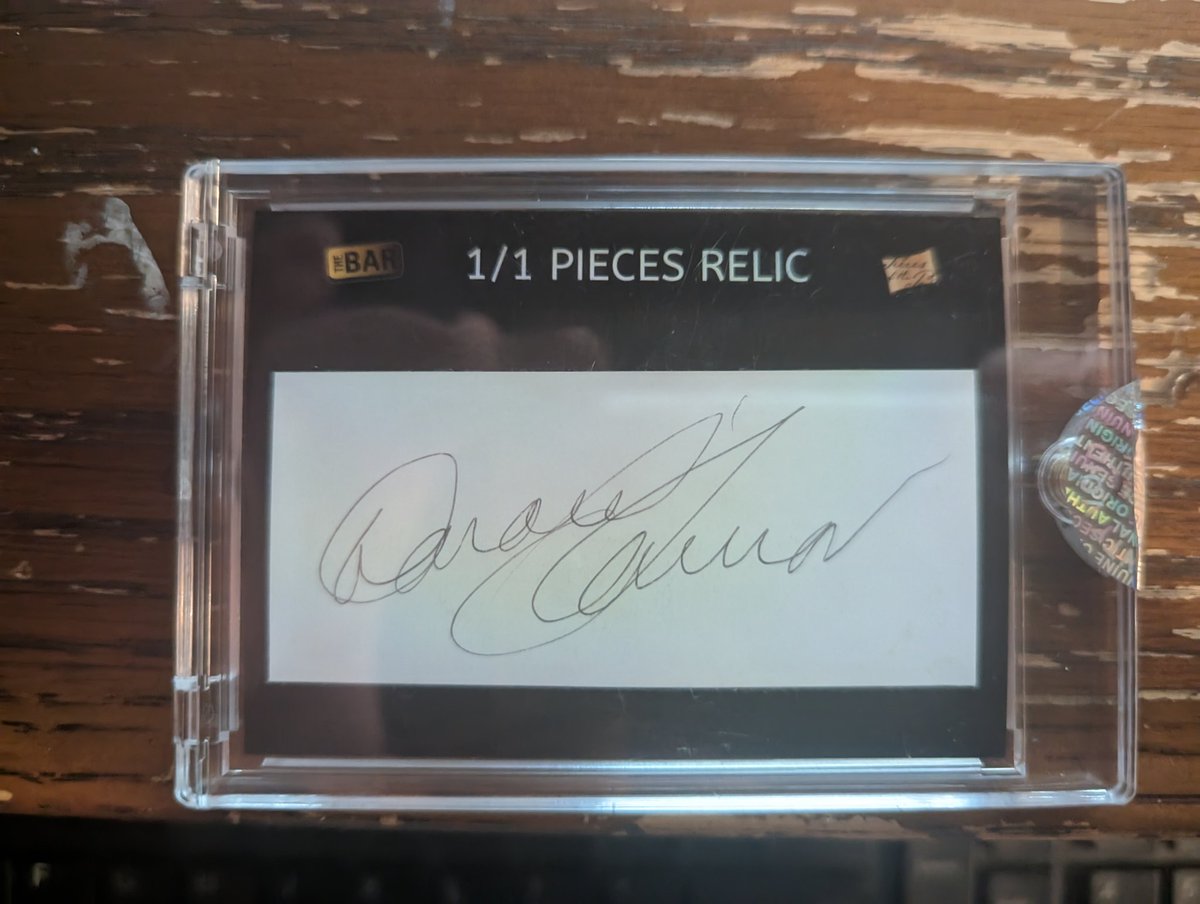 rocco479's tweet photo. @SuperBreakBoxes I got this card from a super breaks box. It says it's peter ueberroth. But I don't think this is his signature the last pic is a sample of his signature. Anything you guys know about this? https://t.co/hwr2zp6JzP