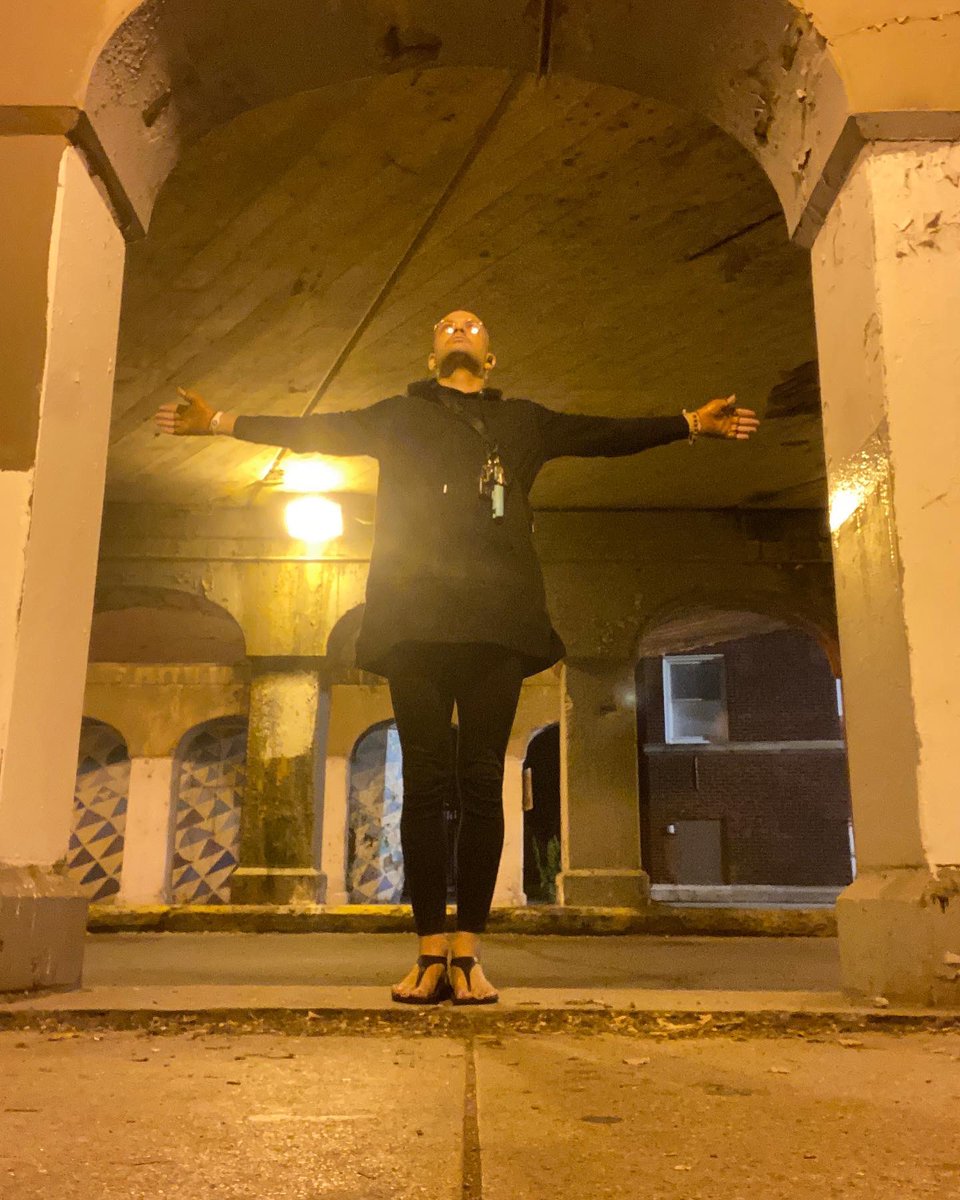 unitybyjabril's tweet photo. #WeirdIsTheNewNormaL Hoodie Dress: AVAILABLE!
we’ve had folks askin’ and now you can get itttt anywhere you can dance your fabulous booty off 😊🫶🏽
https://t.co/nB4jQADCvg
P.S. — take advantage of our #pride promotion! 20 % off with a $100 purchase till the end of the month ✨ https://t.co/1943rP7ZzW