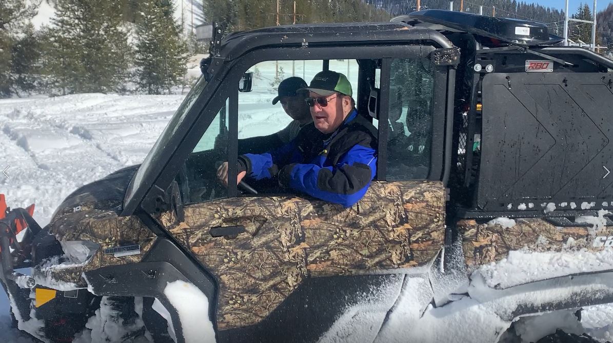 TracksAtv's tweet image. Gary and Willie riding in that camo Can Am Defender! Make sure you're ready for next winter, call ATVtracks.NET at 866-243-8359! #Polaris #BRP #CanAm #Honda #Yamaha #Kawasaki #Kubota #JohnDeere #ArticCat #SUZUKI #ATV #UTV #offroad #mudding #outdoors #4x4 #icefishing
