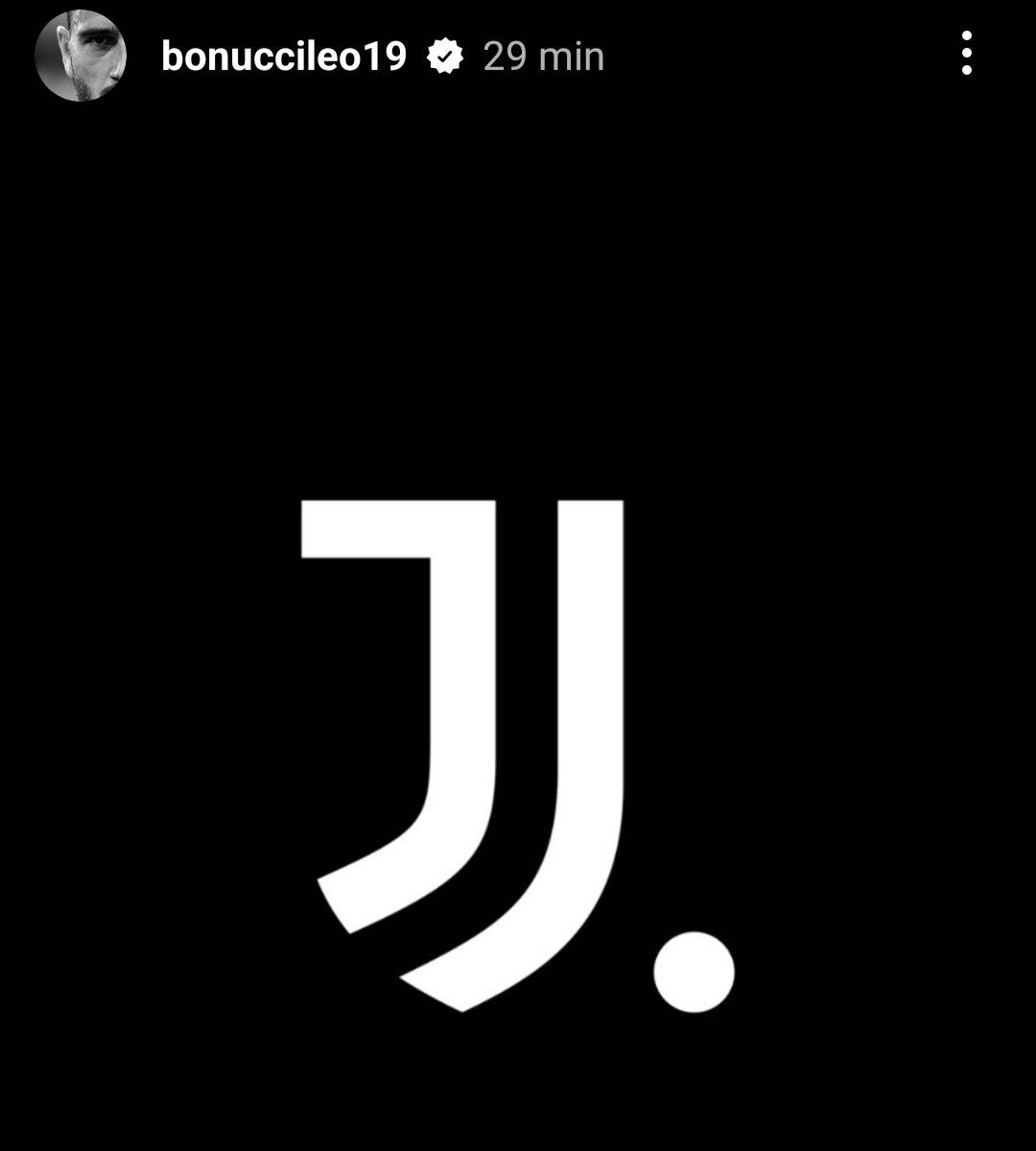 ⚪️⚫️JUVENTUS PUNTO E BASTA. 
Leonardo #Bonucci ha sintetizzato così in una storia instagram il suo prossimo futuro calcistico. #Juve #Calciomercato #Juventus #JuventusFC #SerieA #SerieATIM