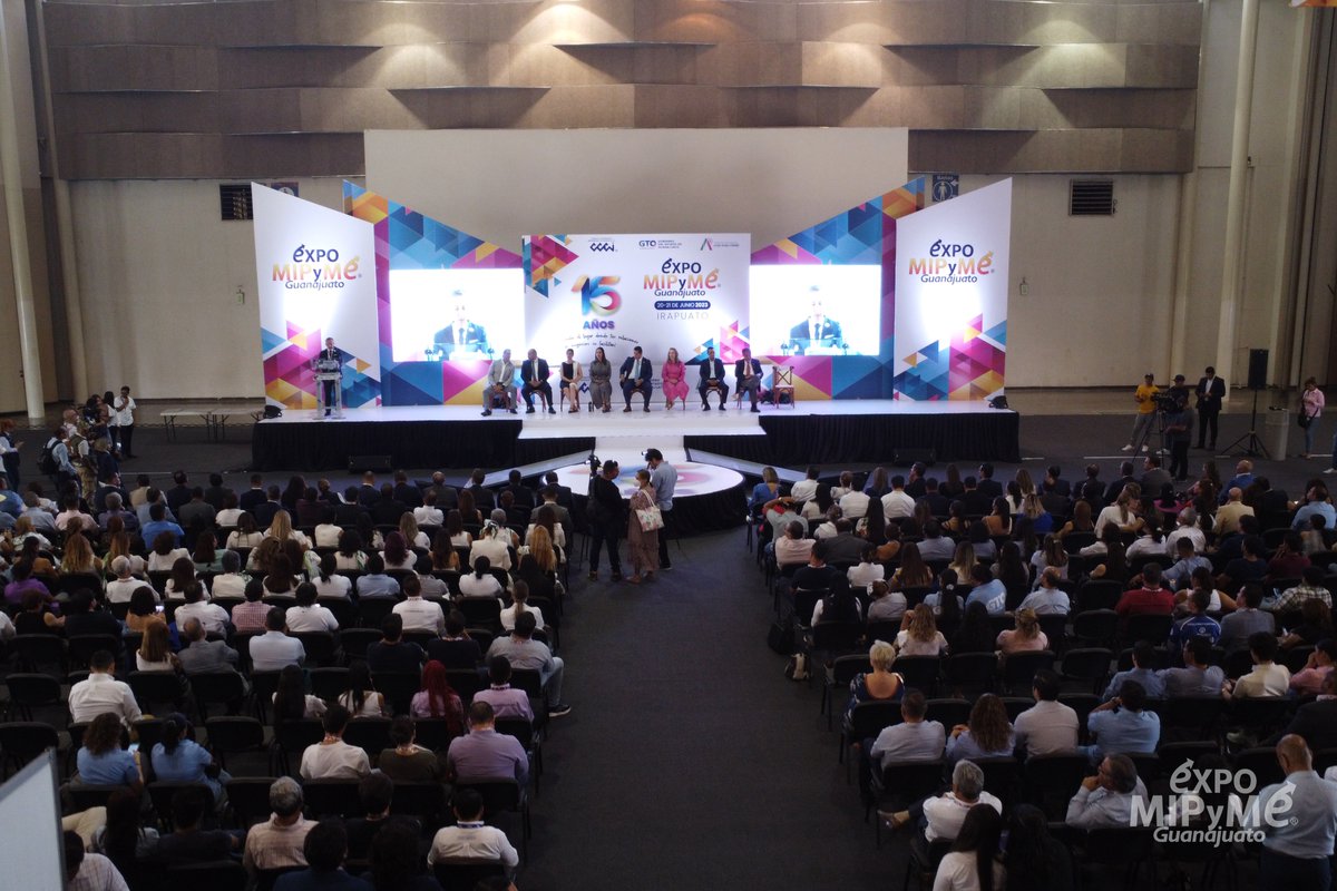 cceirapuato's tweet photo. Damos por concluido al primer día de Expo MIPyME. Agradecemos a cada uno de nuestros invitados por hacer esto posible, nos llevamos un gran aprendizaje.
¡Nos vemos el día de mañana con muchos temas por abordar!
#ExpoMIPyME https://t.co/eBDE7KHOx0