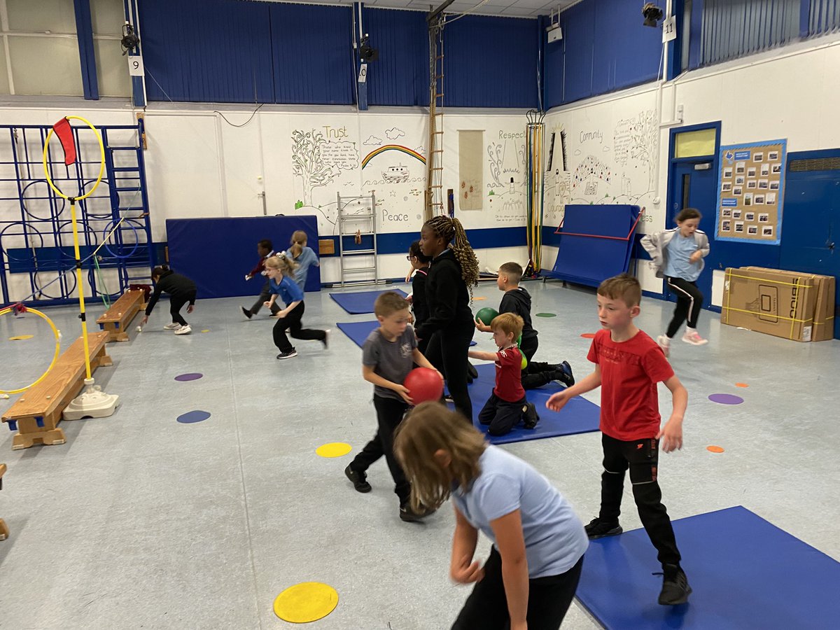 church_prim's tweet image. Delighted to welcome visitors from Denmark 🇩🇰 today to discuss our @We_Are_CAS journey over the last 3 years led by @NiallO7Brien #BetterTogether @PEchurchprim1 @brainercise @afPE_PE @suewilkinson13 @AnnaChalkley @YorkshireSport @AlexOgden25 @ianmarkholmes #physicalactivity