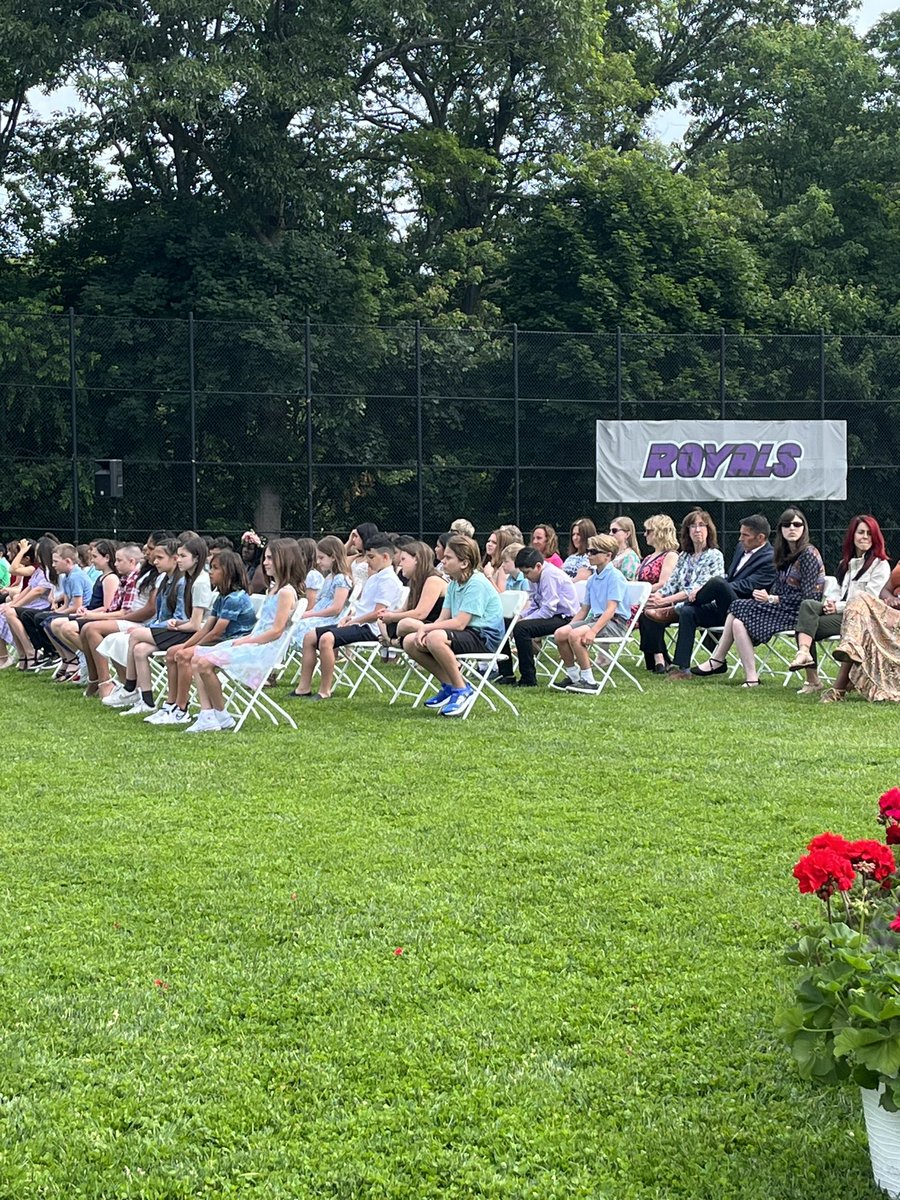 Beautiful morning celebrating our fifth graders! <a href="/AmyLaverty16/">Amy Laverty</a> off to Middle School !