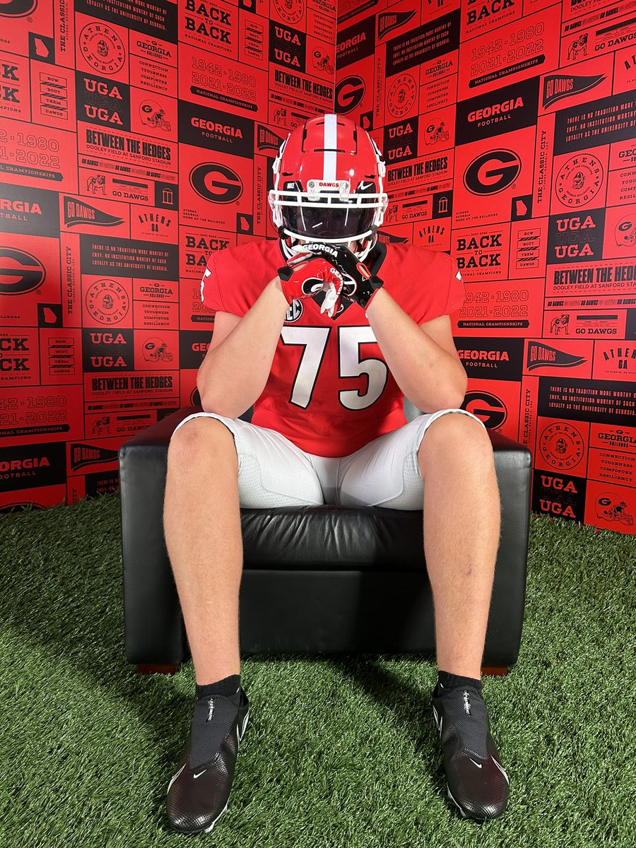 carter_stallard's tweet photo. Had an amazing time @GeorgiaFootball today thank you @SSearels and @KirbySmartUGA for the hospitality‼️ @Houseofromes @AmourManrey75 @CoachKing0 @sergiorender70 @MatejS247 @coach_AWilkens @appalachiaprep https://t.co/OTrzrEgR0N