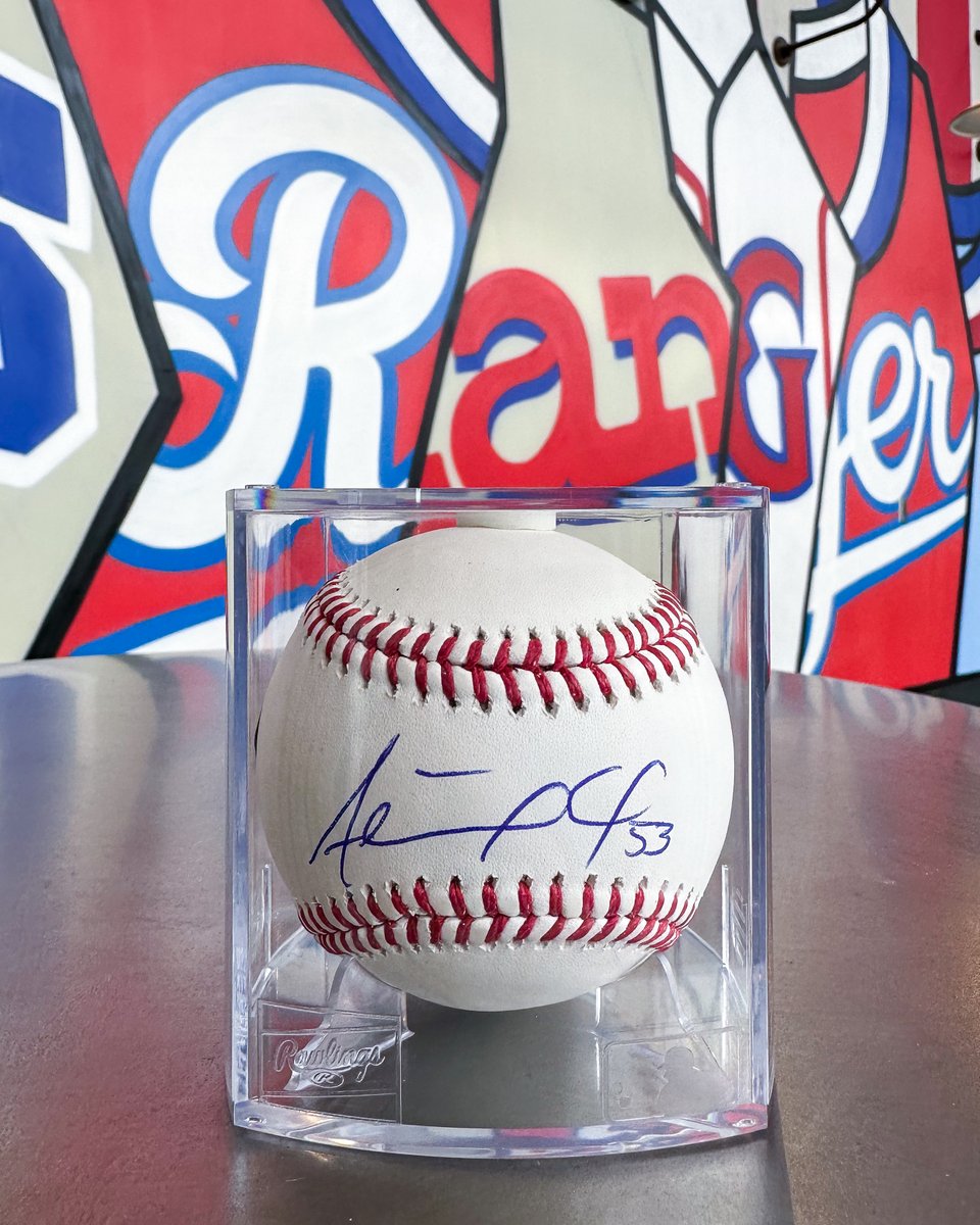 Rangers's tweet photo. Adolis is just outside the top 6 and needs your votes! 

Help him get to Seattle and enter to win an El Bombi autographed baseball! 

How to enter: 
1. RT this post 
2. Reply with your Garcia All-Star vote! 

https://t.co/kp1GoxhYSb⭐️ https://t.co/lhSZc4S8bL