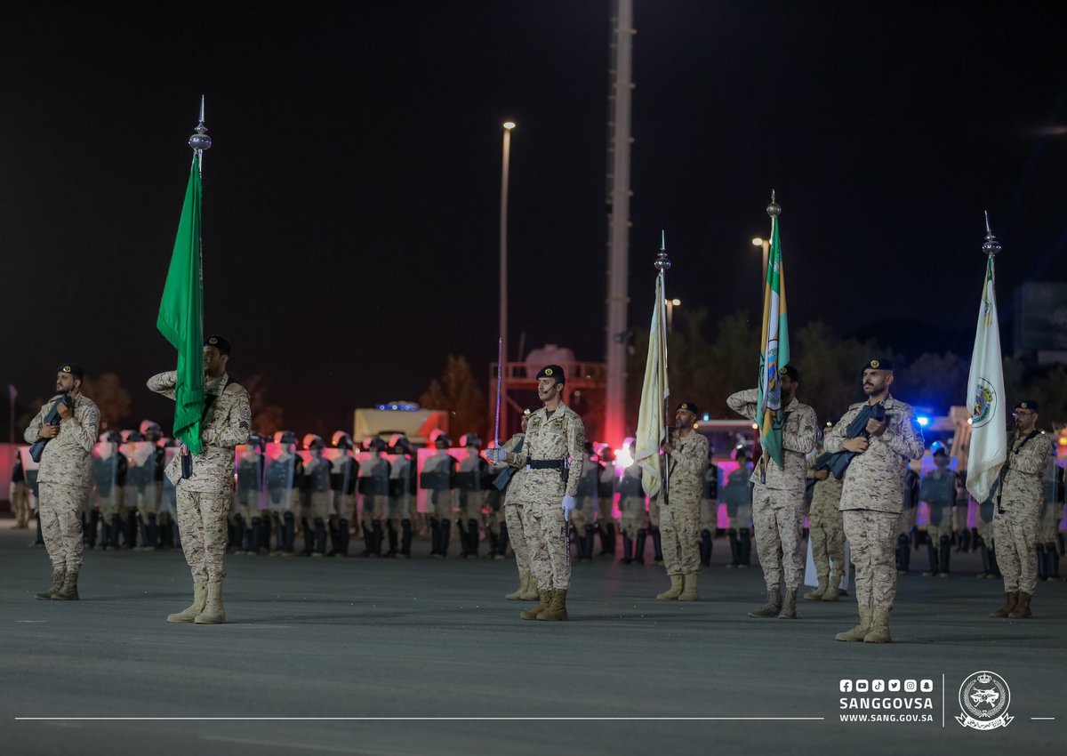 sanggovsa's tweet photo. وكان في استقبال سموه لدى وصوله رئيس الجهاز العسكري المكلف اللواء الركن محمد القحطاني بـ #وزارة_الحرس_الوطني ،حيث بدأ الحفل بالقرآن الكريم ثم استمع سموه لإيجاز عن جاهزية القوات المشاركة في الحج. 

#بسلام_آمنين https://t.co/4CVDGWFheR