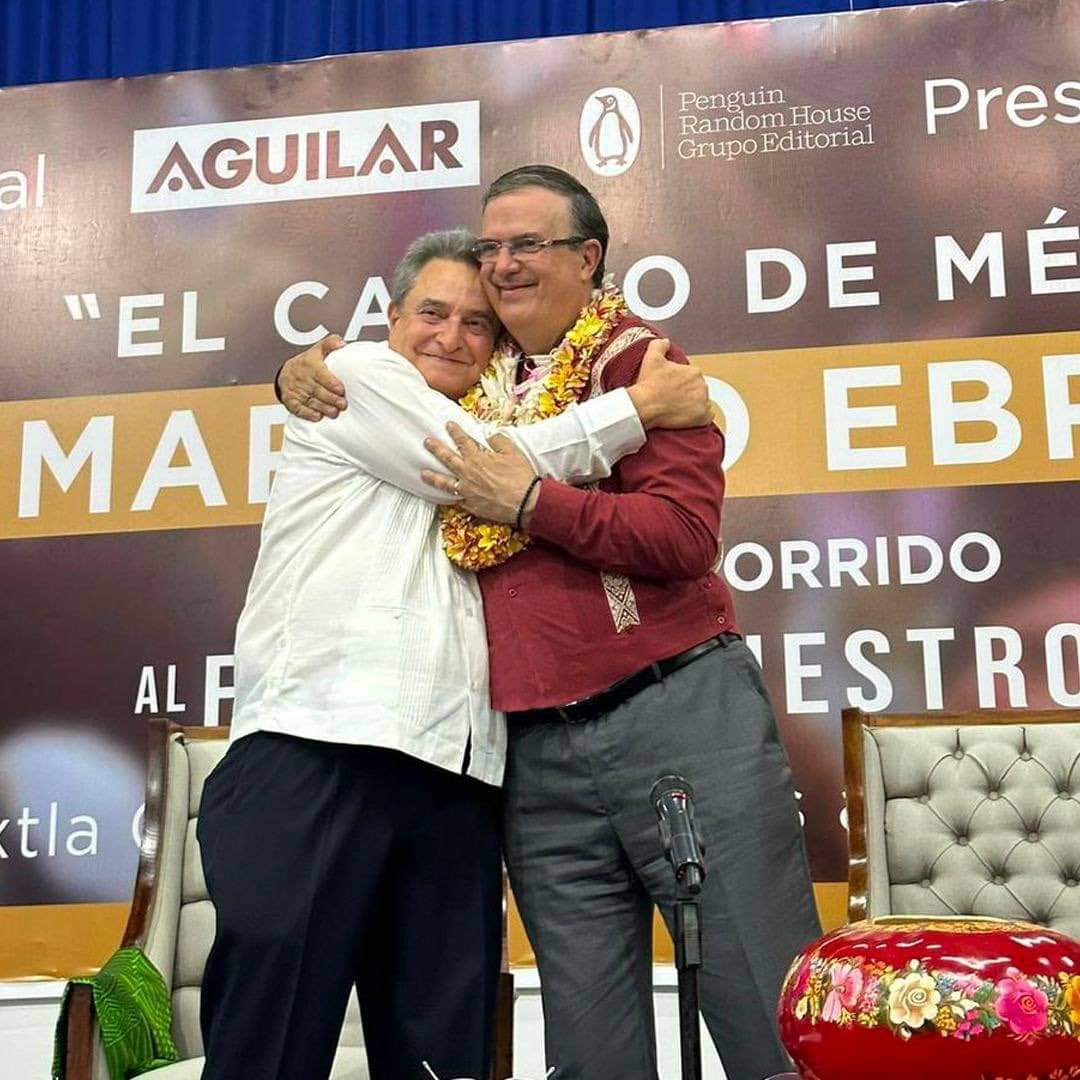 Rumbo al 2024...

¡Marcelo amigo, los sobres van contigo!!!!