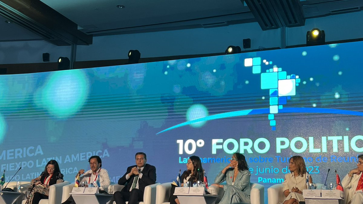 echaillo's tweet image. “ En Colombia no estamos saliendo a promover con escopetazos, sino con tiros de precisión atrayendo eventos que coincidan con la vocación económica, académica, social de cada uno de nuestros destinos” @g_salcedo_r VP de Turismo de @PROCOLOMBIACO en #ForoPolítico @FIEXPOLATAM