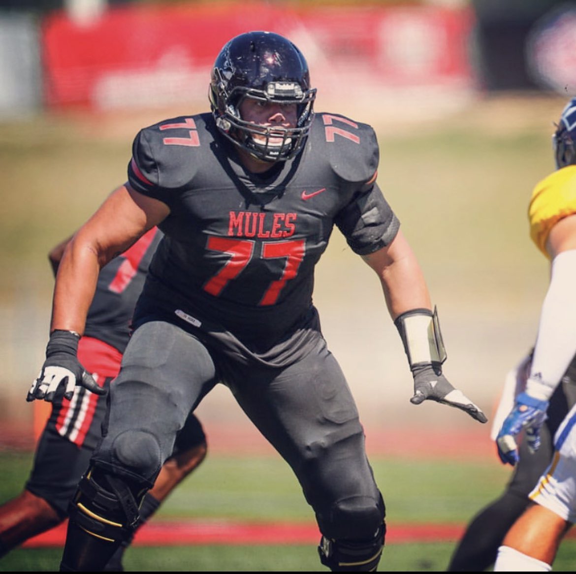 CarterDeVore4's tweet photo. Blessed to receive my 5th offer from @UCMFootballTeam ! @CoachHoltzclaw @Coach_Perkins @CoachAHarrell11 @CoachEthanSmith https://t.co/qfFMPJq906