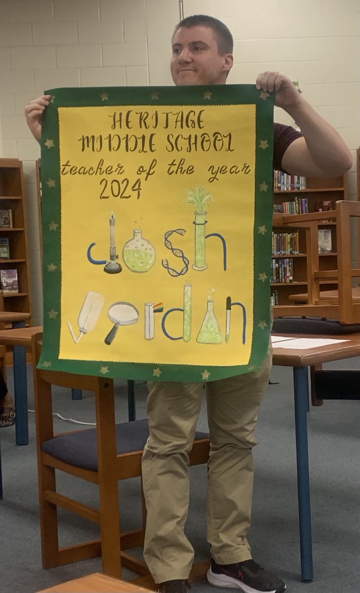 deltona_mrsrob's tweet photo. Picture of the day. Mr. Jordan was given his banner on June 6 by his  Heritage family. ⁦@hmseaglesFL⁩ https://t.co/8upY5UCFZx