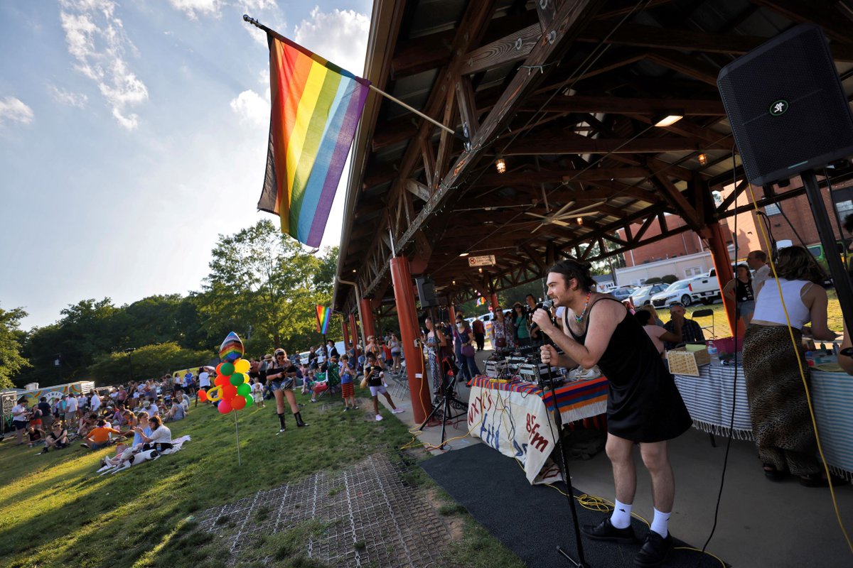 Carrboro, NC tweet media